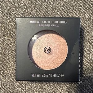 IL MAKIAGE Mineral Baked Highlighter - Radiant Rose Gold